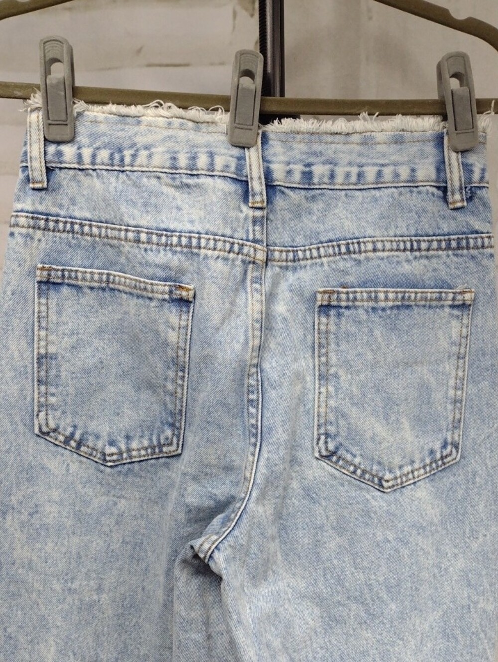 High-Waist Wide Leg Women’s Jeans - Light Blue Size S/28 - Picture 5 of 6